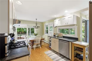 10 Boston Ave, Jamestown, RI 02835 - Photo 24