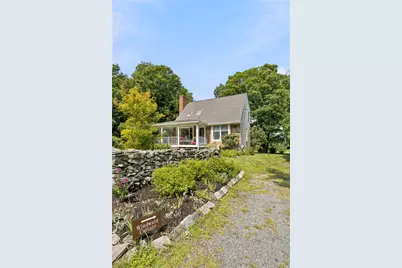 10 Boston Avenue, Jamestown, RI 02835 - Photo 2