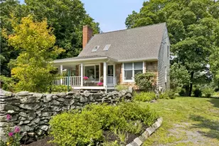 10 Boston Ave, Jamestown, RI 02835 - Photo 2