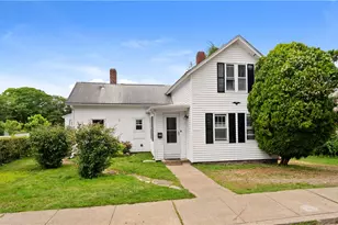 104 River St, South Kingstown, RI 02879 - Photo 1