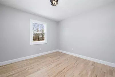 36 Kinnicutt Avenue, Warren, RI 02885 - Photo 10