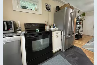 1247 Kingstown Road, South Kingstown, RI 02879 - Photo 8