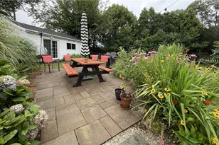 1247 Kingstown Rd, South Kingstown, RI 02879 - Photo 38