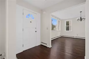 786 Providence St, West Warwick, RI 02893 - Photo 10