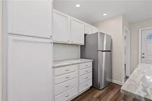 786 Providence St, West Warwick, RI 02893 - Photo 8
