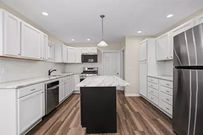 786 Providence Street, West Warwick, RI 02893 - Photo 2