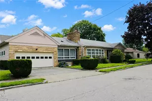 123 Berlin St, Providence, RI 02908 - Photo 1