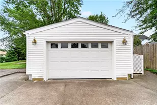 95 Harmon Ave, Cranston, RI 02910 - Photo 40