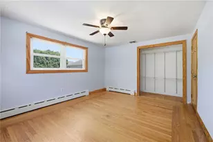 95 Uxbridge St, Cranston, RI 02920 - Photo 20