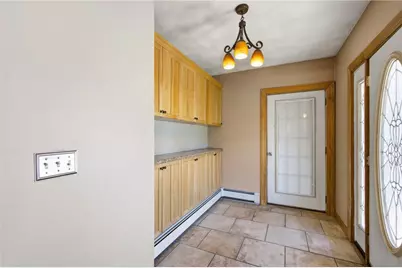 95 Uxbridge Street, Cranston, RI 02920 - Photo 4