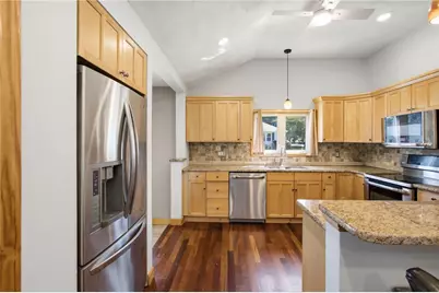 95 Uxbridge Street, Cranston, RI 02920 - Photo 6