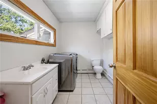 95 Uxbridge St, Cranston, RI 02920 - Photo 10