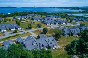 243 Ferry Landing Circle Circle, Portsmouth, RI 02871 - Photo 4