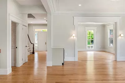 28 Mount Vernon Street, Newport, RI 02840 - Photo 12