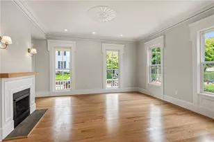 28 Mt Vernon St, Newport, RI 02840 - Photo 10
