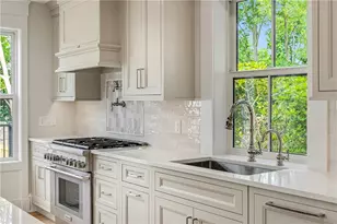 28 Mt Vernon St, Newport, RI 02840 - Photo 20