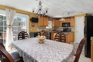 90 Rowley St, Providence, RI 02909 - Photo 8