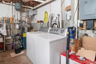 90 Rowley St, Providence, RI 02909 - Photo 20