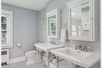 610 East Avenue, Pawtucket, RI 02860 - Photo 24