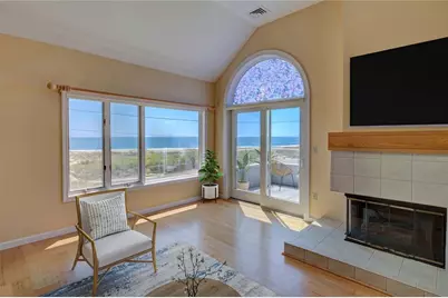 204 Bellevue Court #204, Narragansett, RI 02882 - Photo 4