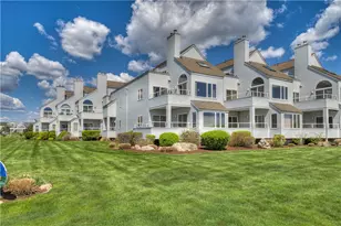 204 Bellevue Ct, Narragansett, RI 02882 - Photo 1