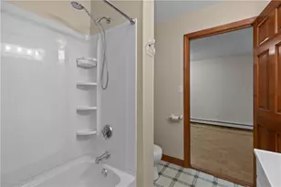 26 Channing St, Newport, RI 02840 - Photo 10