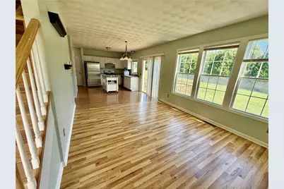 125 Goldenrod Drive, Middletown, RI 02842 - Photo 4