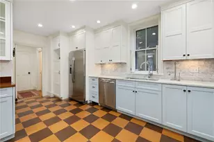 300 Benefit St, Providence, RI 02903 - Photo 8