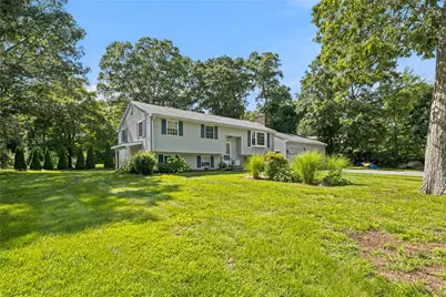 19 Sawdy Pond Avenue, Tiverton, RI 02878 - Photo 2