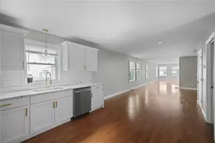 11 Baldwin Ct, Providence, RI 02907 - Photo 8