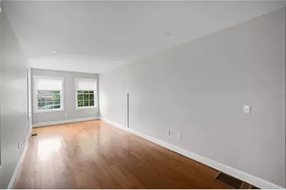 11 Baldwin Court, Providence, RI 02907 - Photo 4
