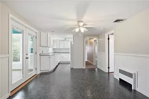 54 Winthrop St, East Providence, RI 02915 - Photo 14