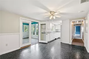 54 Winthrop St, East Providence, RI 02915 - Photo 12