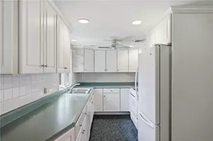 54 Winthrop St, East Providence, RI 02915 - Photo 16