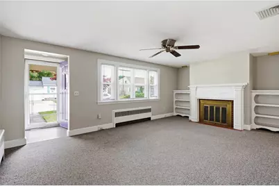 54 Winthrop Street, East Providence, RI 02915 - Photo 4