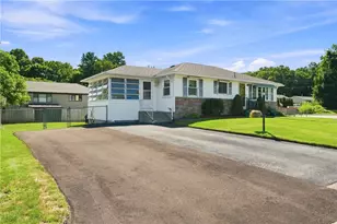 25 S Brookside Ave, North Providence, RI 02911 - Photo 2