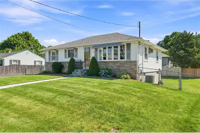 25 South Brookside Avenue, North Providence, RI 02911 - Photo 4