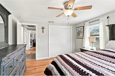 25 South Brookside Avenue, North Providence, RI 02911 - Photo 20