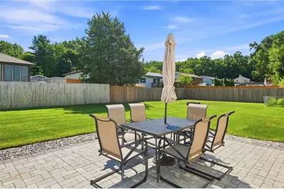 25 South Brookside Avenue, North Providence, RI 02911 - Photo 32