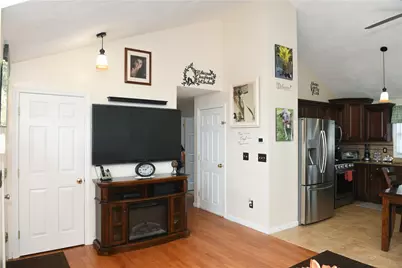 9 Mallory Court, Cranston, RI 02910 - Photo 10