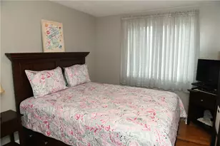 9 Mallory Ct, Cranston, RI 02910 - Photo 14