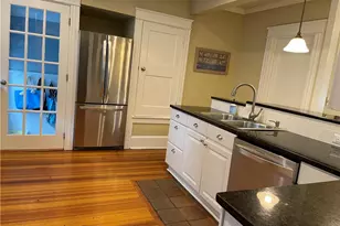 35 Annandale Rd, Newport, RI 02840 - Photo 4
