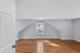 28 Hazard St, Pawtucket, RI 02860 - Photo 24