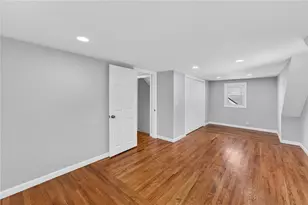 28 Hazard St, Pawtucket, RI 02860 - Photo 20