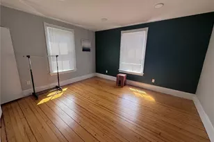 35 Elm St, Newport, RI 02840 - Photo 12