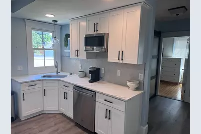 35 Elm Street #B, Newport, RI 02840 - Photo 6