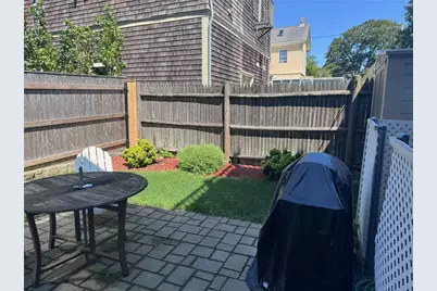 35 Elm Street #B, Newport, RI 02840 - Photo 24