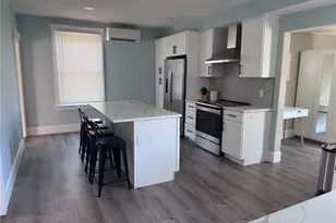 35 Elm St, Newport, RI 02840 - Photo 1