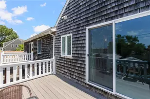 27 Oceanview Dr, Middletown, RI 02842 - Photo 36