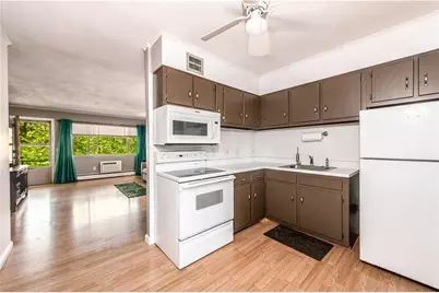72 West Shore Road #202, Warwick, RI 02889 - Photo 2